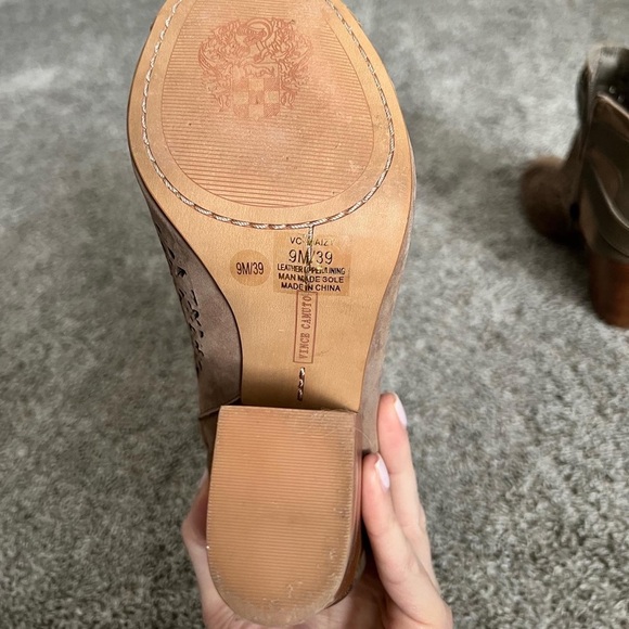 VINCE CAMUTO SANDAL HEELS SZ 9 - Picture 6 of 6